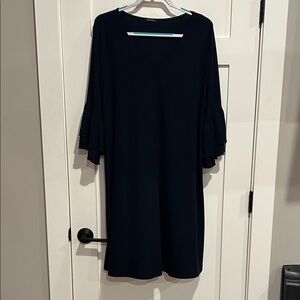 Chic Navy Long Sleeve Dress